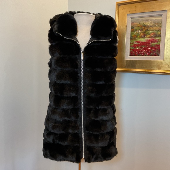 Michael Kors Jackets & Blazers - Michael Michael Kors Black Faux Fur‎ Vest NWT
